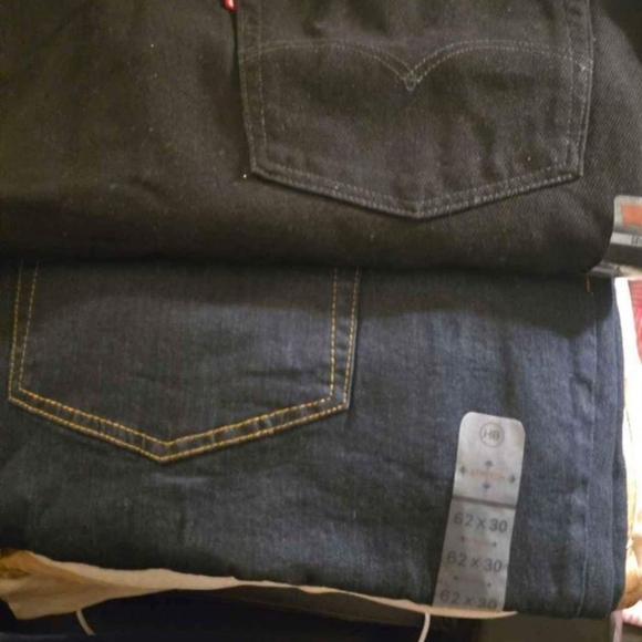 Levi men jeans. - Picture 2 of 2